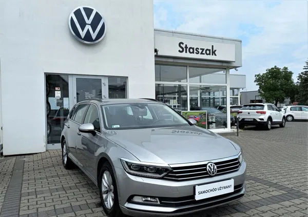 wielkopolskie Volkswagen Passat cena 59900 przebieg: 90242, rok produkcji 2015 z Skierniewice